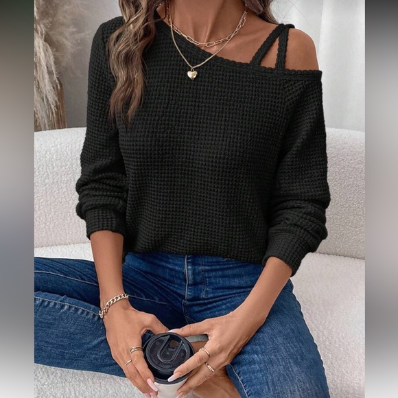 Women's Waffle Knit Black Top